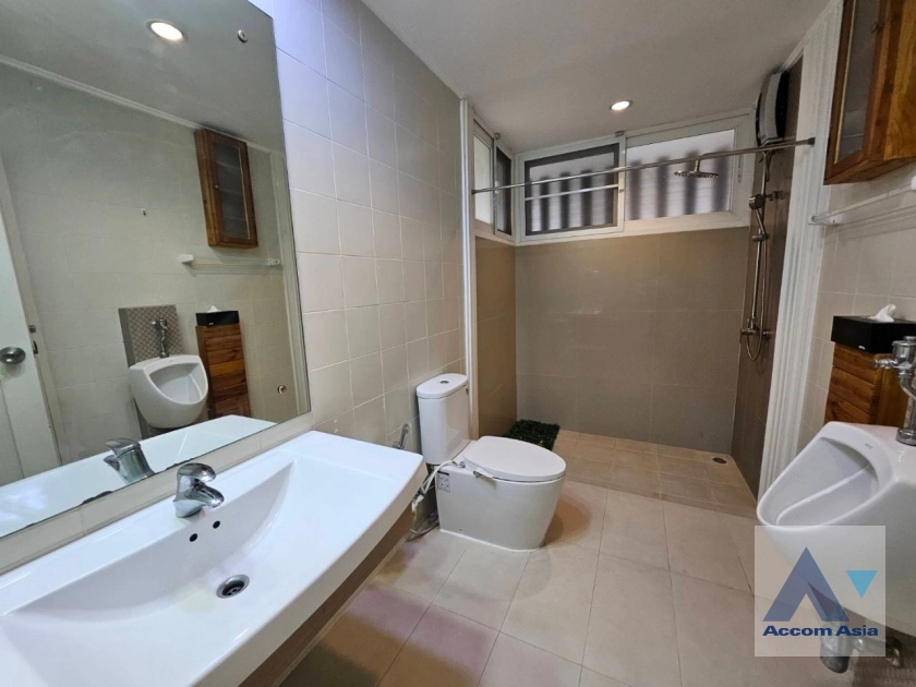 36  4 br House for rent and sale in Samutprakan ,Samutprakan BTS Bearing at Moo Baan Ladawan Srinakarin 50204