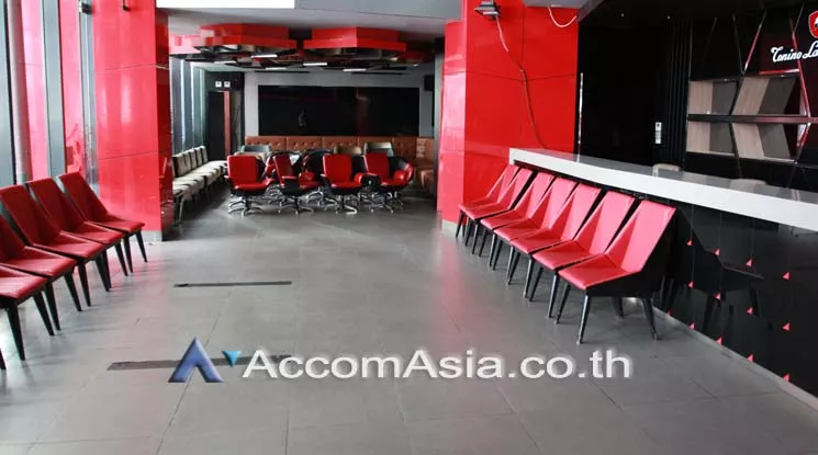 unit Studio  Apartment For Rent in Sukhumvit, Bangkok  near BTS Ekkamai (AA17838)