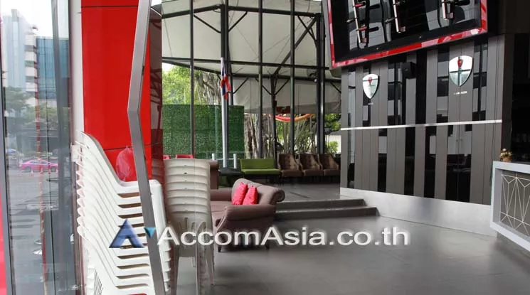 unit Studio  Apartment For Rent in Sukhumvit, Bangkok  near BTS Ekkamai (AA17838)