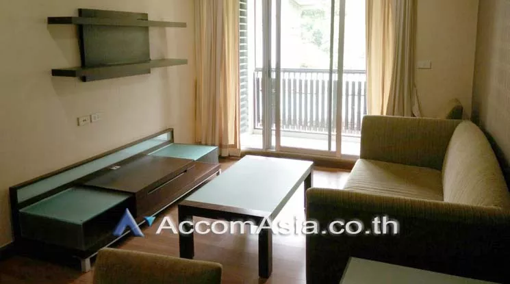  2 Bedrooms  Condominium For Sale in Phaholyothin, Bangkok  near BTS Ari (AA17845)