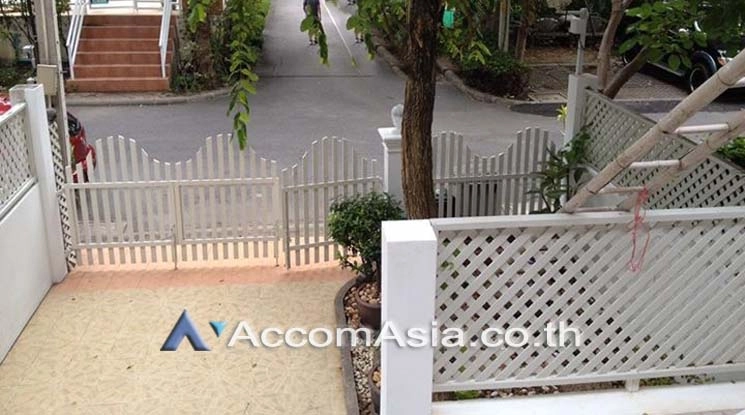 4  3 br Townhouse For Rent in Bang Na ,Bangkok BTS Bearing at Fantasia Villa 2 AA17858