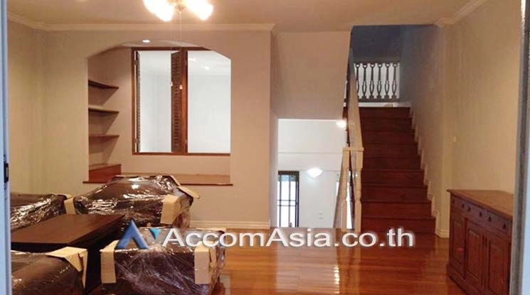 5  3 br Townhouse For Rent in Bang Na ,Bangkok BTS Bearing at Fantasia Villa 2 AA17858