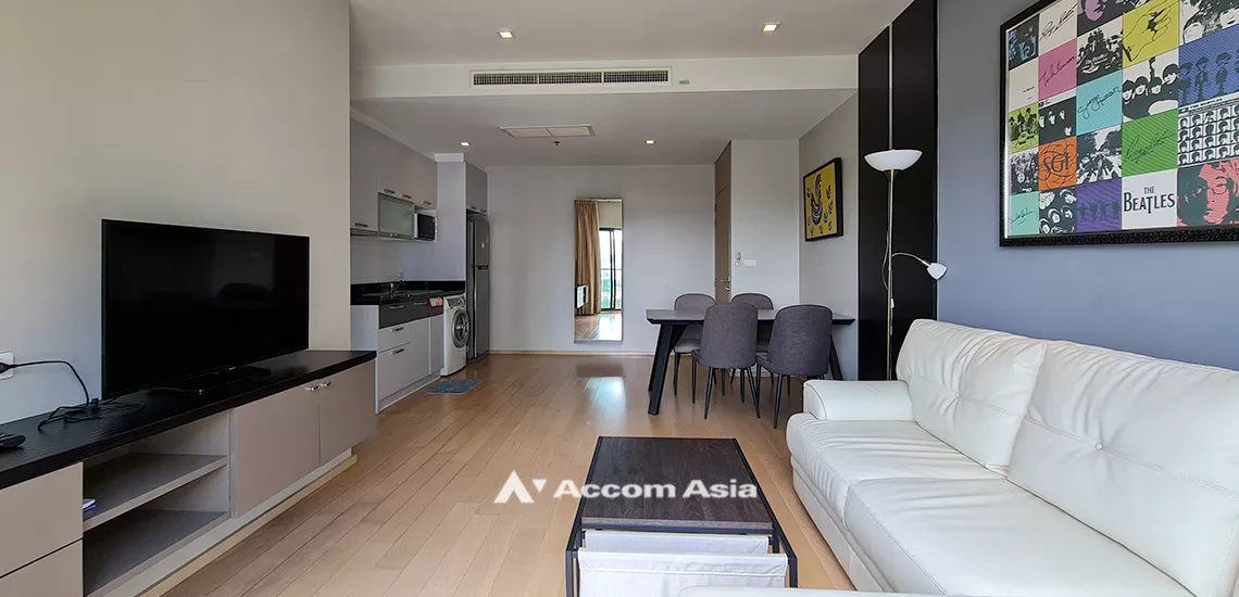 unit 2 Bedrooms  Condominium For Rent in Phaholyothin, Bangkok  near BTS Ari (AA17869)