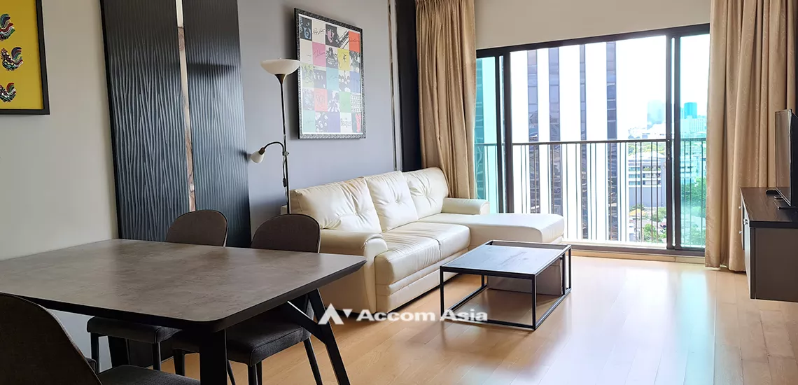 unit 2 Bedrooms  Condominium For Rent in Phaholyothin, Bangkok  near BTS Ari (AA17869)