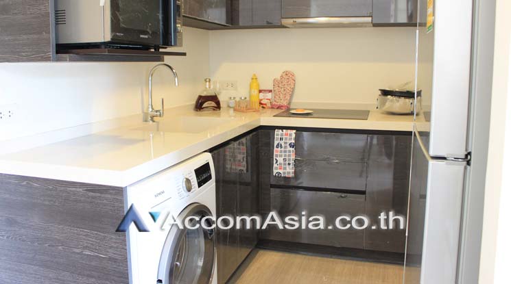 Duplex Condo |  2 Bedrooms  Condominium For Rent & Sale in Sukhumvit, Bangkok  near BTS Phrom Phong (AA17871)