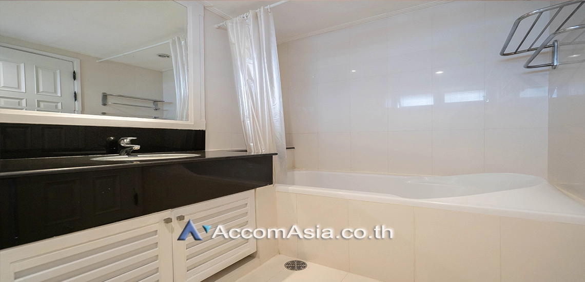 10  4 br Apartment For Rent in Sukhumvit ,Bangkok BTS Phrom Phong at High quality of living AA17873