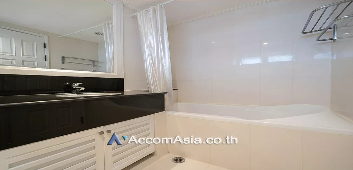 10  4 br Apartment For Rent in Sukhumvit ,Bangkok BTS Phrom Phong at High quality of living AA17873