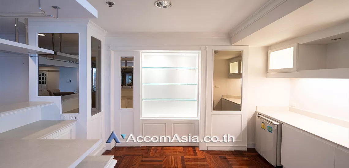 8  4 br Apartment For Rent in Sukhumvit ,Bangkok BTS Phrom Phong at High quality of living AA17873