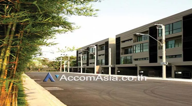 Noble Cube Townhouse  4 Bedroom for Sale & Rent ARL Ramkhamhaeng in Pattanakarn Bangkok