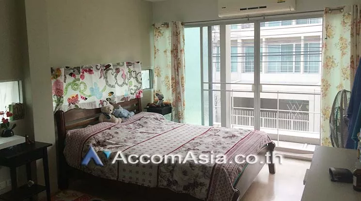 5  4 br Townhouse for rent and sale in Pattanakarn ,Bangkok ARL Ramkhamhaeng at Noble Cube AA17874