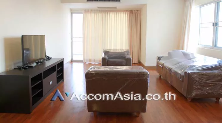  3 Bedrooms  Apartment For Rent in Sathorn, Bangkok  near BRT Technic Krungthep (AA17885)