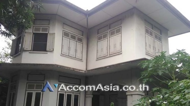 unitHome Office |  3 Bedrooms  House For Rent in Silom, Bangkok  near MRT Hua Lamphong (AA17897)