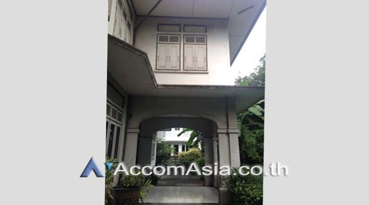 unitHome Office |  3 Bedrooms  House For Rent in Silom, Bangkok  near MRT Hua Lamphong (AA17897)