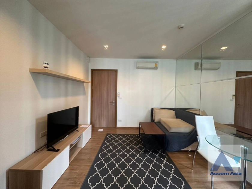 unit 1 Bedroom  Condominium For Rent & Sale in Sukhumvit, Bangkok  near BTS On Nut (AA17903)