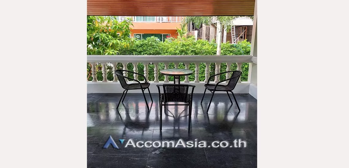 10  4 br House For Rent in Ratchadapisek ,Bangkok MRT Thailand Cultural Center at Well maintain Compound AA17905
