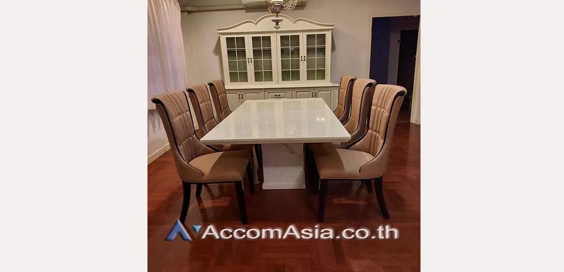 9  4 br House For Rent in Ratchadapisek ,Bangkok MRT Thailand Cultural Center at Well maintain Compound AA17905