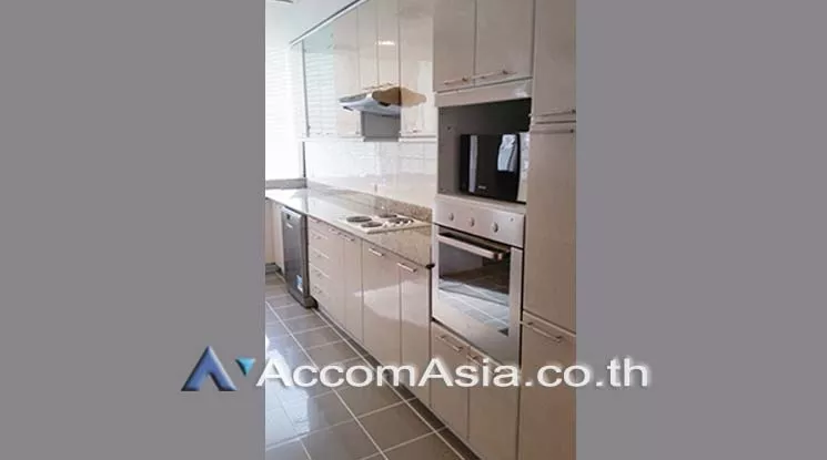 unitPet friendly |  3 Bedrooms  Condominium For Rent in Sukhumvit, Bangkok  near BTS Phrom Phong (AA17931)