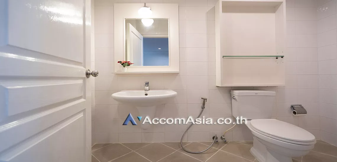 11  3 br Apartment For Rent in Sathorn ,Bangkok MRT Lumphini at Homely atmosphere place AA17936
