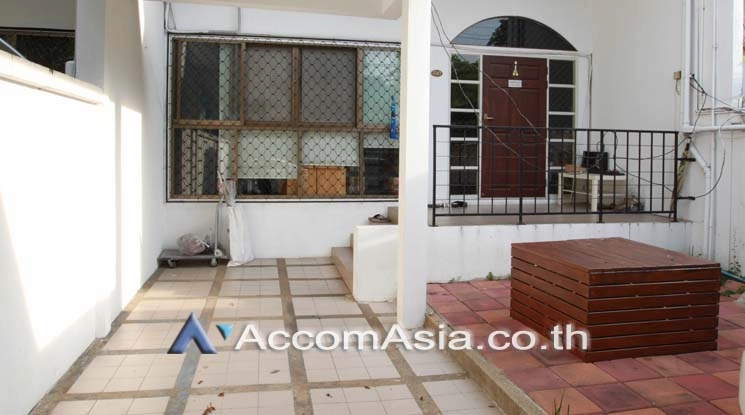 12  3 br Townhouse for rent and sale in Sukhumvit ,Bangkok BTS Thong Lo AA17938