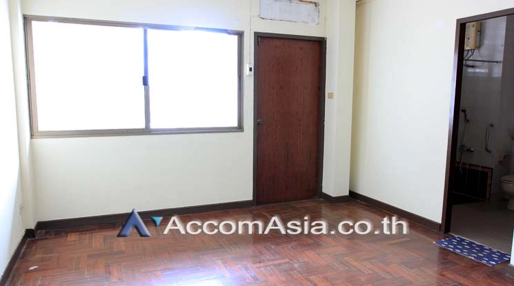 unitHome Office |  3 Bedrooms  Townhouse For Rent & Sale in Sukhumvit, Bangkok  near BTS Thong Lo (AA17938)