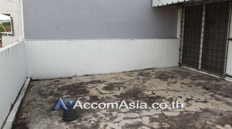 9  3 br Townhouse for rent and sale in Sukhumvit ,Bangkok BTS Thong Lo AA17938