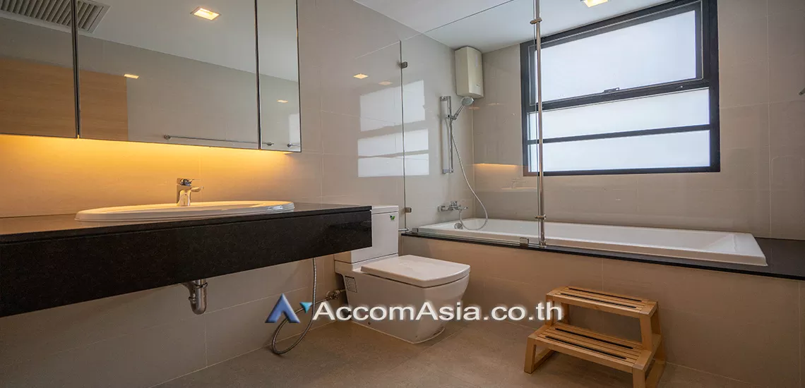 6  2 br Apartment For Rent in Sukhumvit ,Bangkok BTS Phrom Phong at Suite For Family AA17967