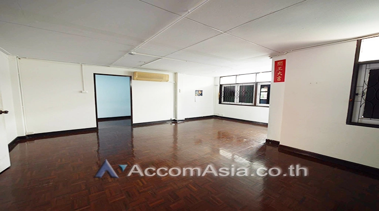 10  Studio Townhouse For Rent in Sathorn ,Bangkok BTS Chong Nonsi - BRT Technic Krungthep AA17972