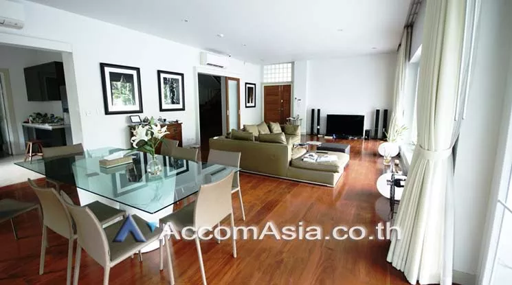 9  4 br House For Rent in Sukhumvit ,Bangkok BTS Ekkamai - BTS Phra khanong AA17973