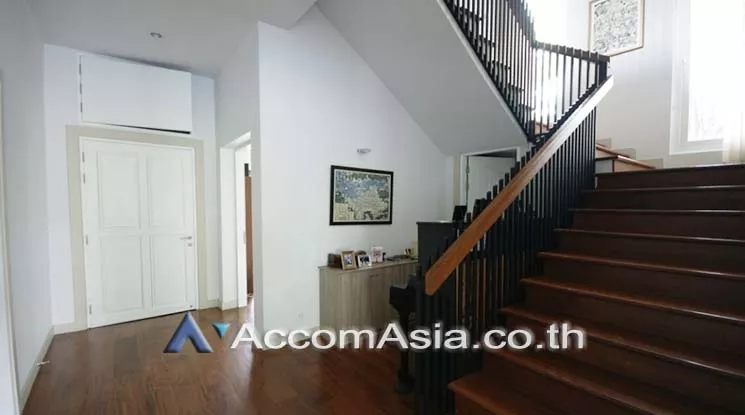 18  4 br House For Rent in Sukhumvit ,Bangkok BTS Ekkamai - BTS Phra khanong AA17973