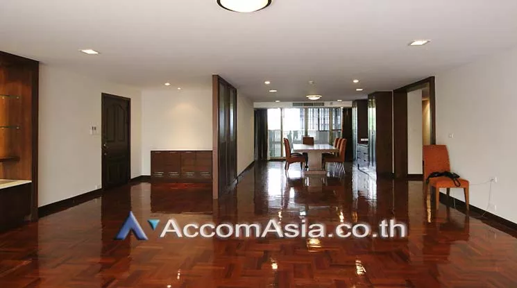  1  4 br Apartment For Rent in Sukhumvit ,Bangkok BTS Phrom Phong at Family Size Desirable AA17975