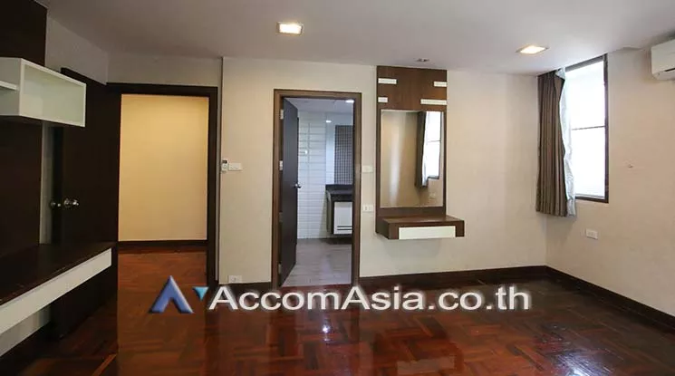 11  4 br Apartment For Rent in Sukhumvit ,Bangkok BTS Phrom Phong at Family Size Desirable AA17975