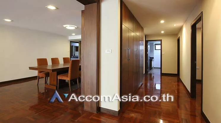 12  4 br Apartment For Rent in Sukhumvit ,Bangkok BTS Phrom Phong at Family Size Desirable AA17975