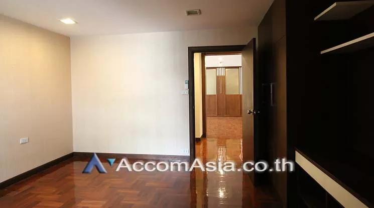 8  4 br Apartment For Rent in Sukhumvit ,Bangkok BTS Phrom Phong at Family Size Desirable AA17975