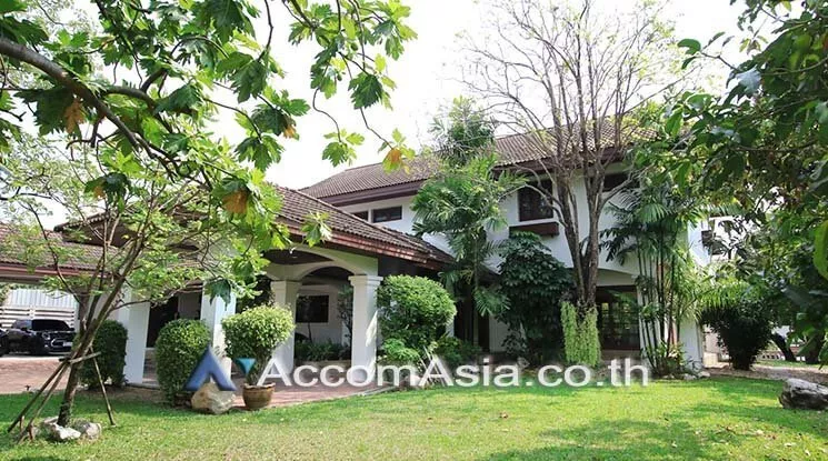 unit 4 Bedrooms  House For Rent & Sale in Samutprakan, Samutprakan  (50214)