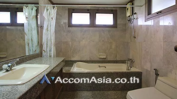 22  4 br House for rent and sale in Samutprakan ,Samutprakan  at Exclusive House in compound 50214