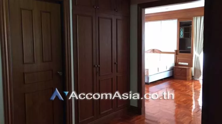 6  3 br Apartment For Rent in Sukhumvit ,Bangkok BTS Asok - MRT Sukhumvit at Newly renovated modern style living place AA18001