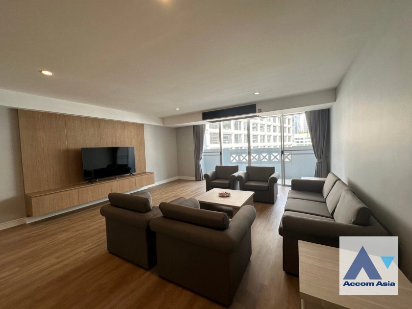 unitPet friendly |  3 Bedrooms  Apartment For Rent & Sale in Sukhumvit, Bangkok  near BTS Asok - MRT Sukhumvit (AA18001)