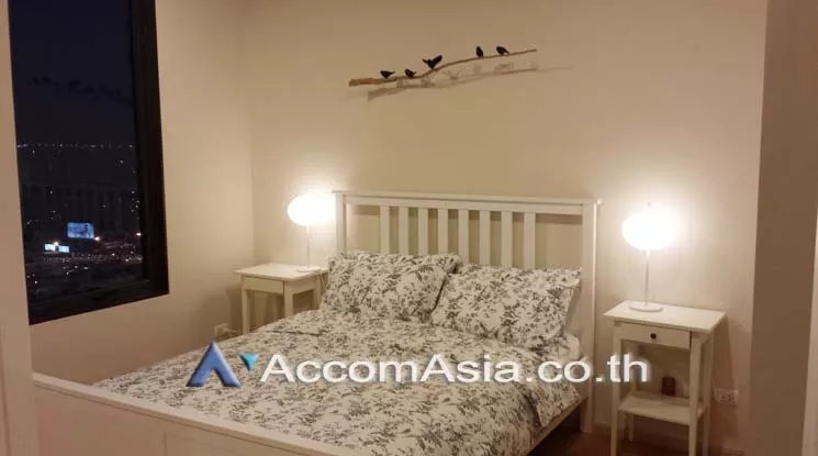  1 Bedroom  Condominium For Rent & Sale in Phaholyothin, Bangkok  near MRT Phetchaburi - ARL Makkasan (AA18002)