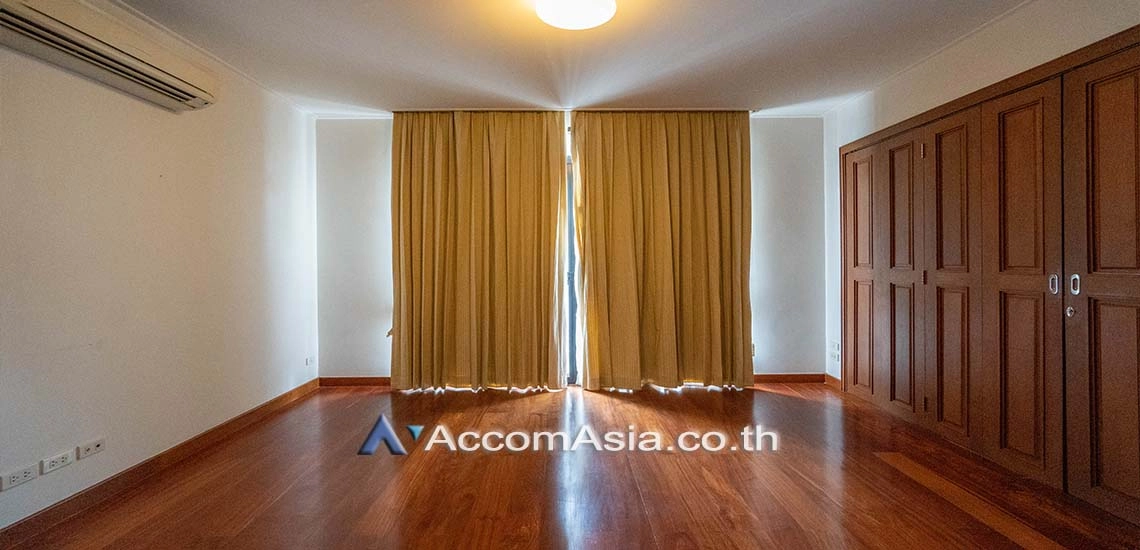 8  3 br House For Rent in Sukhumvit ,Bangkok BTS Nana AA18011