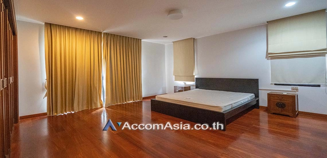 9  3 br House For Rent in Sukhumvit ,Bangkok BTS Nana AA18011
