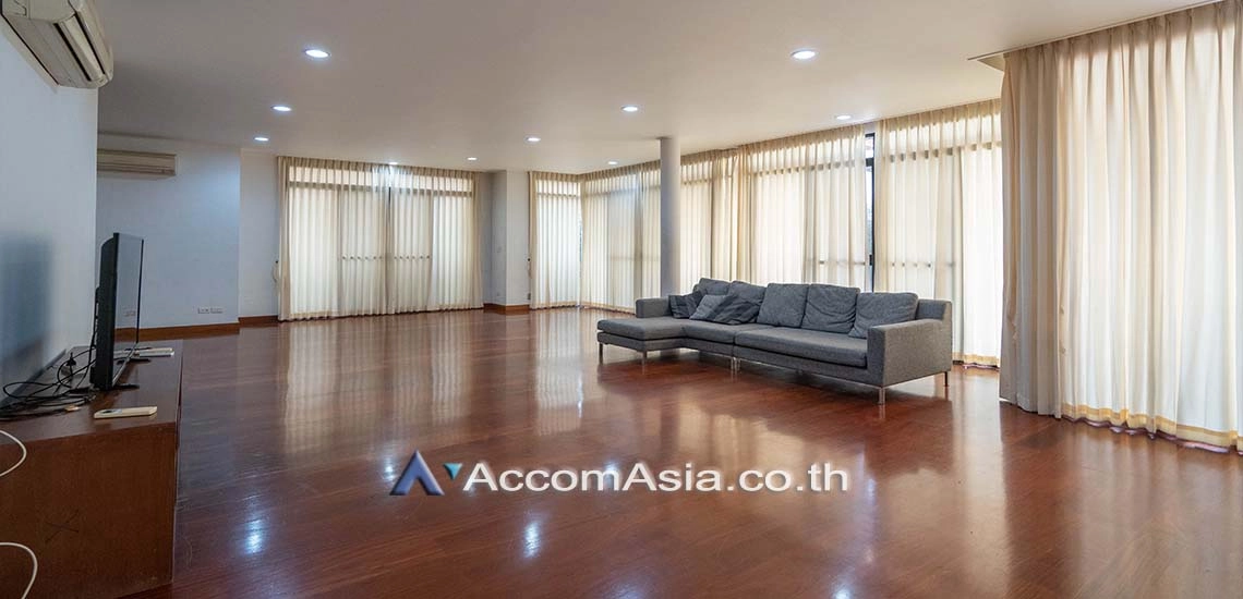 unitPrivate Swimming Pool |  3 Bedrooms  House For Rent in Sukhumvit, Bangkok  near BTS Nana (AA18011)