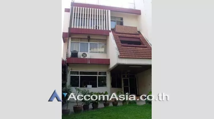 Home Office |  14 Bedrooms  Shophouse For Rent in Phaholyothin, Bangkok  near BTS Phaya Thai (AA18015)