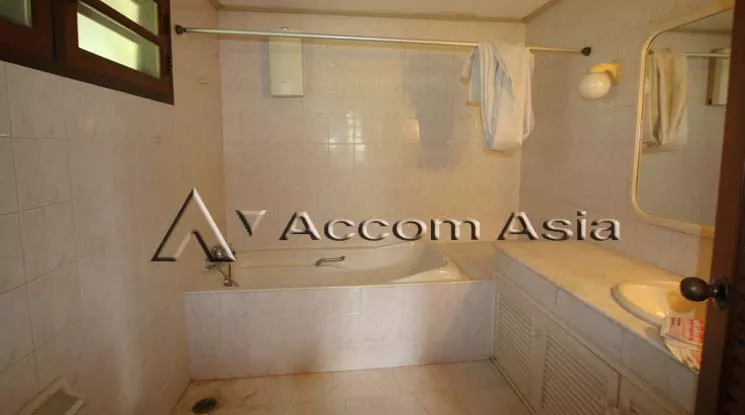 13  4 br House For Rent in Samutprakan ,Samutprakan BTS Bang Na at Lakeside Villa 1 50216