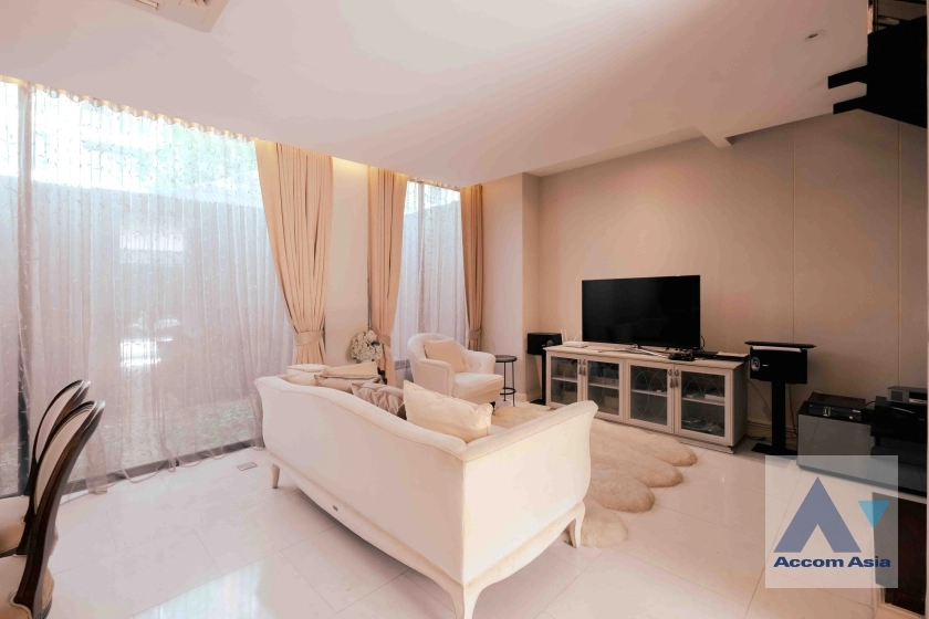 5  4 br House For Sale in Sukhumvit ,Bangkok BTS Phra khanong at Residence Sukhumvit 65 AA18039