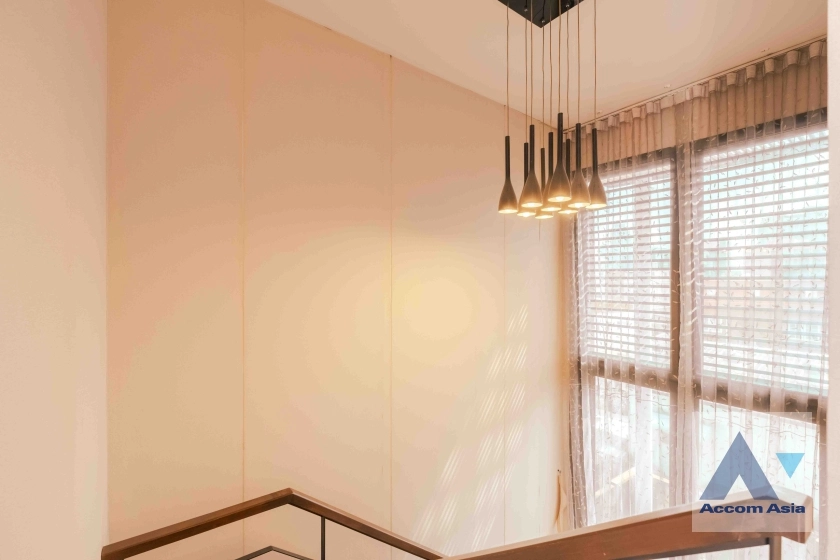 20  4 br House For Sale in Sukhumvit ,Bangkok BTS Phra khanong at Residence Sukhumvit 65 AA18039