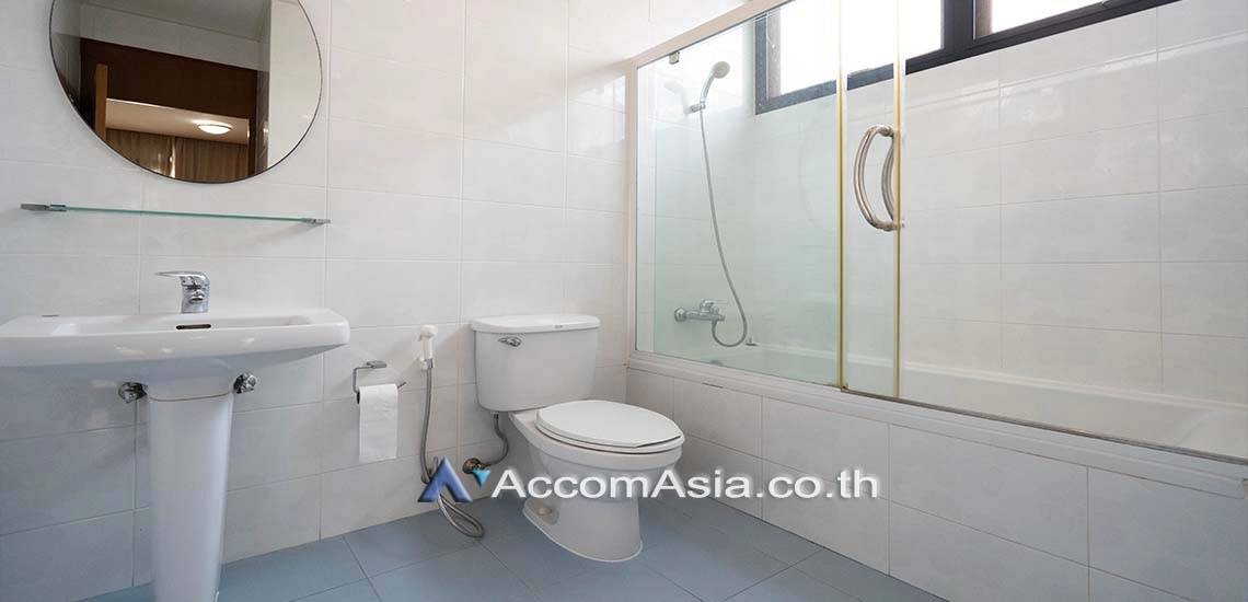 13  4 br House For Rent in Sukhumvit ,Bangkok BTS Nana AA18040