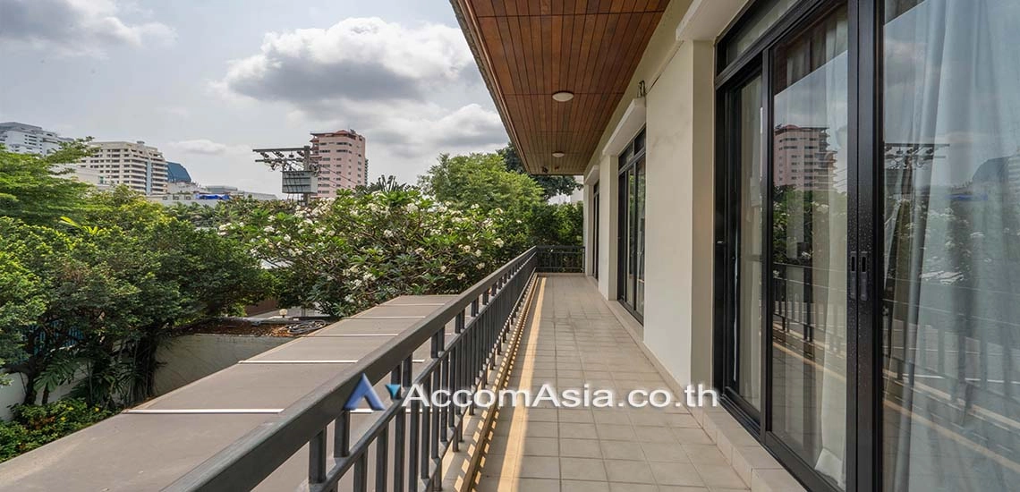 8  4 br House For Rent in Sukhumvit ,Bangkok BTS Nana AA18040
