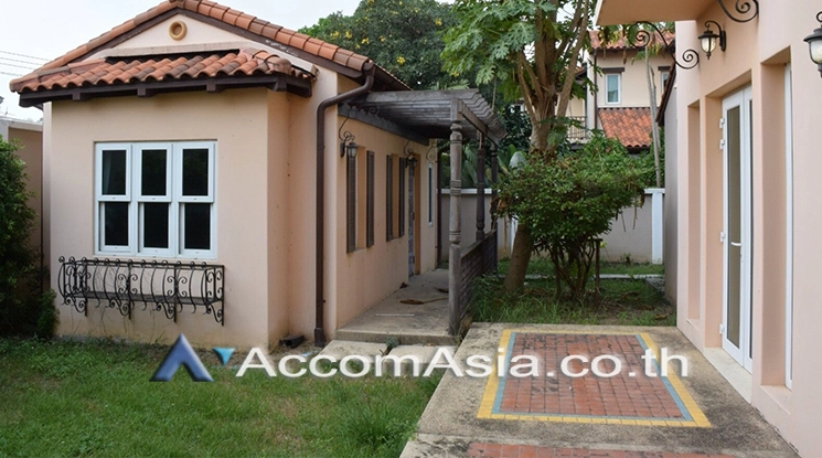 26  4 br House For Rent in Bang Na ,Bangkok  at Magnolia AA18045