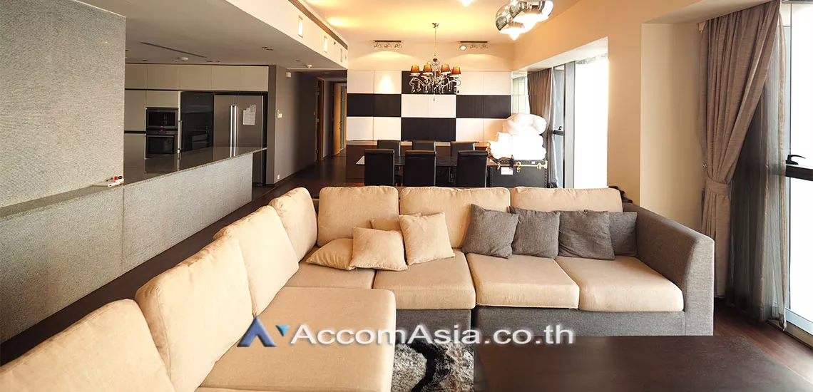 3 Bedrooms  Condominium For Rent & Sale in Sathorn, Bangkok  near BTS Chong Nonsi - MRT Lumphini (AA18064)
