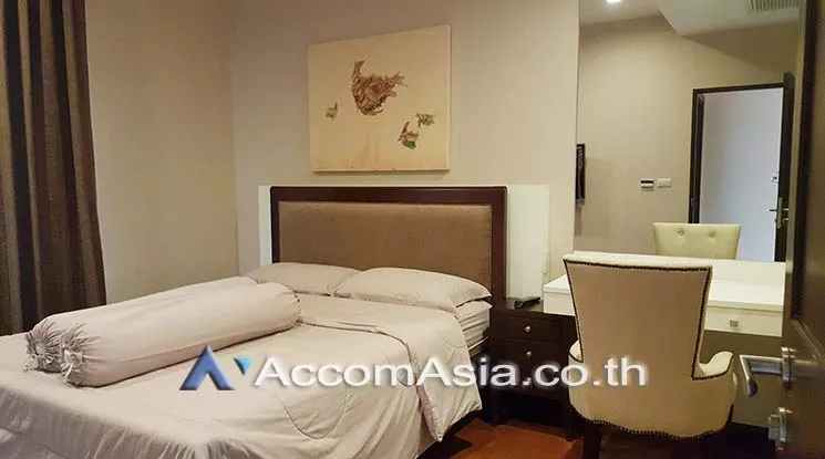 unit 2 Bedrooms  Condominium For Rent in Sukhumvit, Bangkok  near BTS Nana (AA18068)